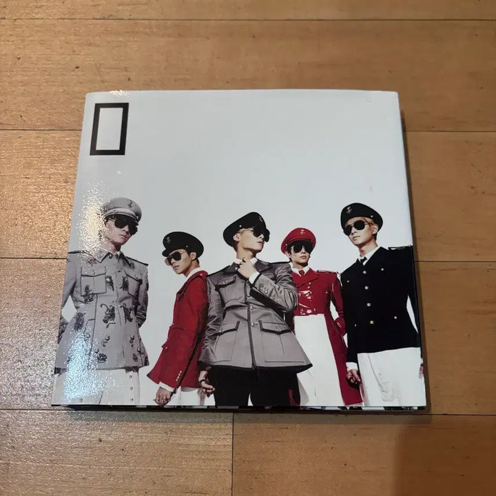 [BUNJANG] SHINee Everybody Album (No Photocard) / 샤이니 에브리바디 앨범 (포카 X)