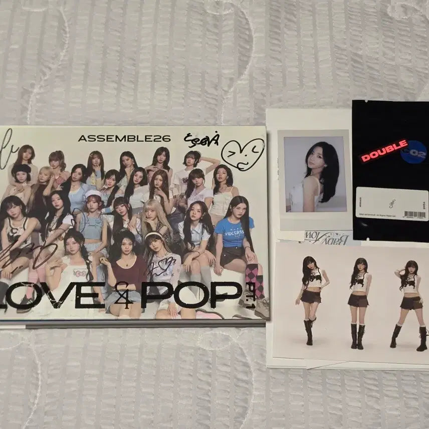 [BUNJANG] TripleS 6-Member Signed Album / 트리플에스 6인 친필싸인 앨범 triples