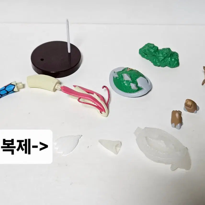 [BUNJANG] Pokemon 3D Diorama Figure Milotic &amp; Torterra (Partial Resin Replica) / 최종할인,택포,희귀품)1:40 포켓몬스터 입체도감 피규어 밀로틱 유영,토대부기 및 기타(일부 레진복제)