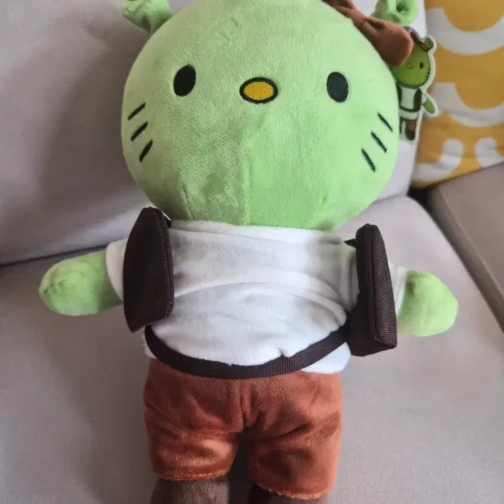 [BUNJANG] Shrek x Hello Kitty Collaboration Medium Plush Doll / 슈렉 헬로키티 콜라보 중형 인형