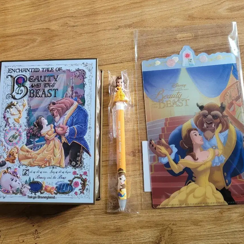 [BUNJANG] Beauty and the Beast Bundle Set: Snack Container, Pen, and Mini L-File / 일괄)디즈니 과자통 디즈니수납 디즈니상자 미녀와야수 디즈니프린세스 디즈니벨 도쿄디즈니랜드 디즈니볼펜 디즈니소품