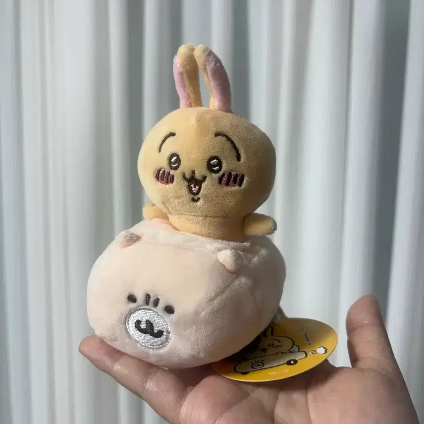 [BUNJANG] Chiikawa Usagi Car Plush Doll / 치이카와 우사기 자동차 인형