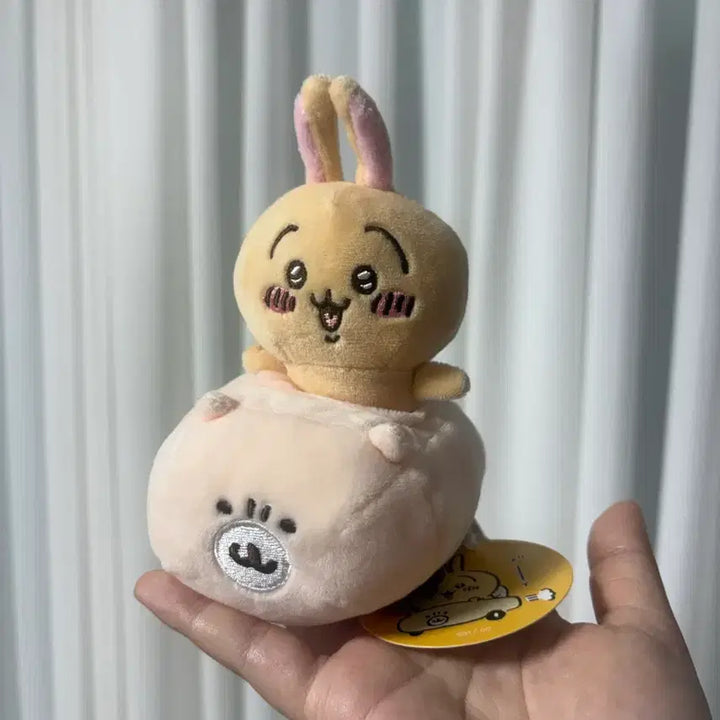 [BUNJANG] Chiikawa Usagi Car Plush Doll / 치이카와 우사기 자동차 인형