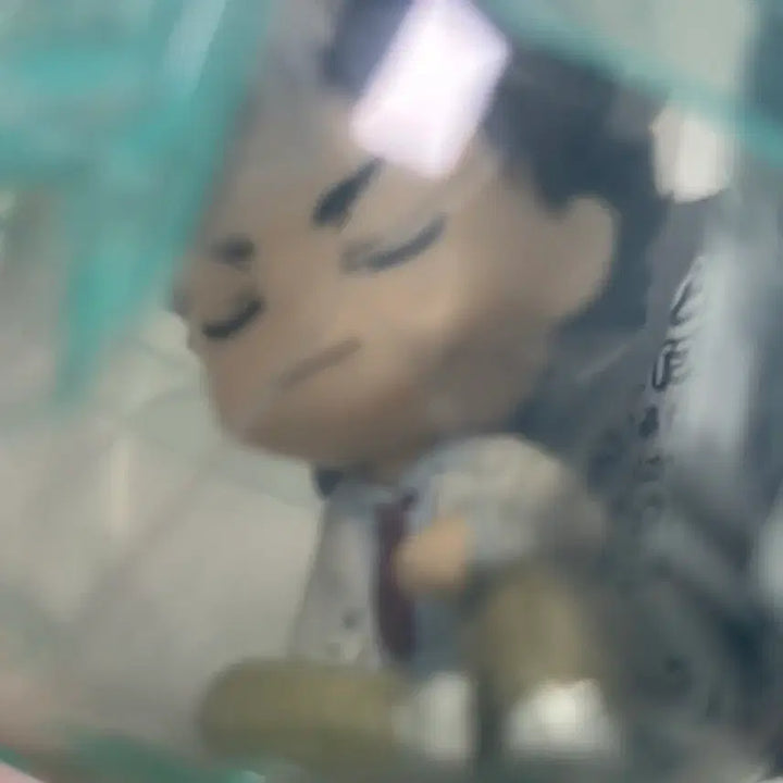 [BUNJANG] Haikyuu!! Iwaizumi Hajime Shoulder Tap Gachapon Figure / 하이큐 어깨쿵 꾸벅 가챠 피규어 이와이즈미