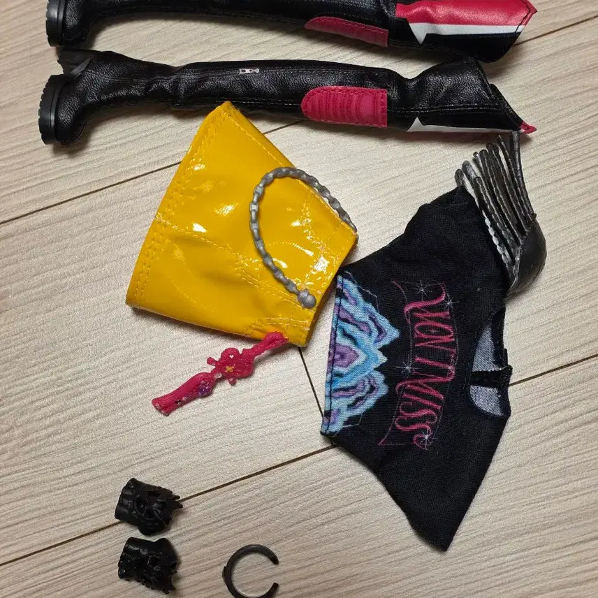 [BUNJANG] Mattel Cadence Corelle / Joy Mira Outfit / 마텔 케데헌 코어돌/조이 미라 의상