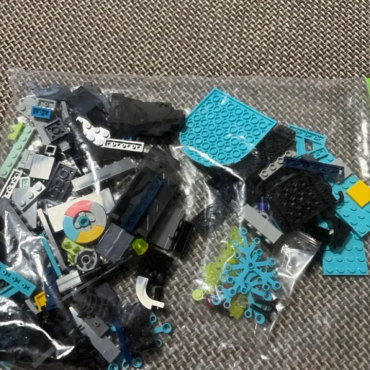 [BUNJANG] LEGO Hidden Side Welcome to the Side 70427 Building Set / 히든사이드에 온걸 환영해 레고