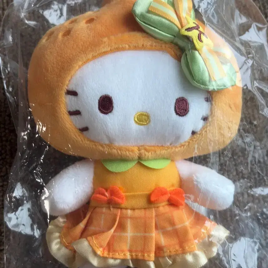 [BUNJANG] Jeju Hello Kitty Island Kitty Plush / 제주 헬로키티 아일랜드 키티 인형 2만원짜리