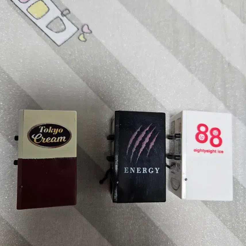 [BUNJANG] Miniature Vending Machine Gacha Figure Set (3 Types) / 미니어처 자판기 가챠 피규어 3종 세트