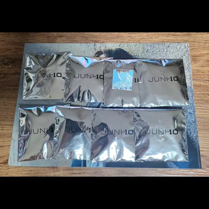 [BUNJANG] 2PM Junho Solo 10th Anniversary Badge Set / 2pm 이준호 솔로10주년  기념뱃지 드볼세트