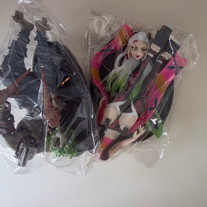 [BUNJANG] Demon Slayer Daki &amp; Gyutaro Figure Set / 귀멸의 칼날 다키, 규타로 피규어 세트