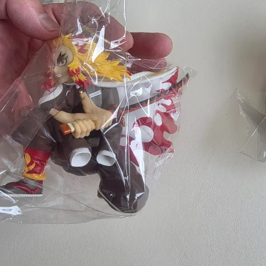 [BUNJANG] Demon Slayer Kyojuro Rengoku Figure / 귀멸의 칼날 렌고쿠 피규어