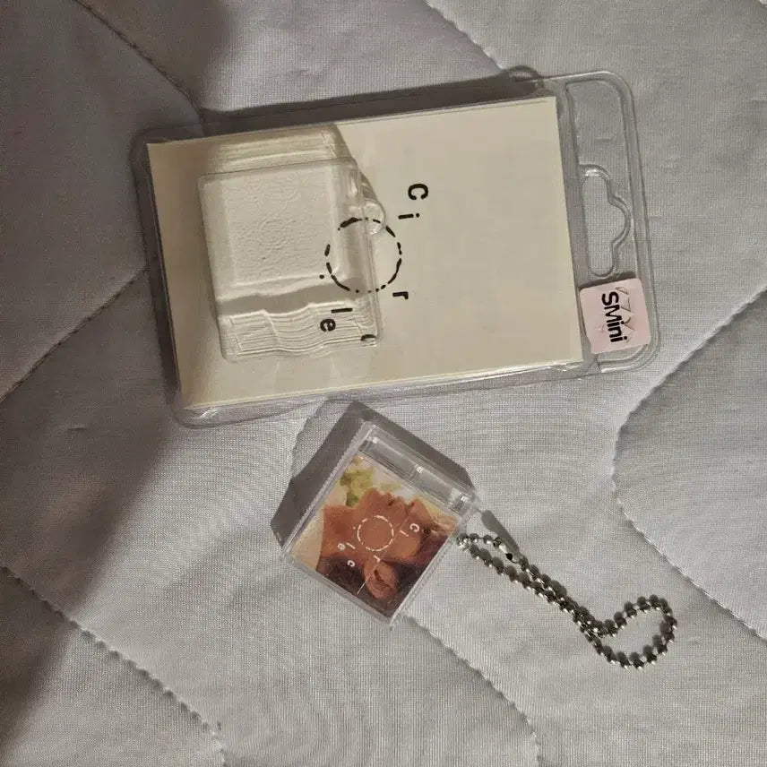 [BUNJANG] Circle Mini Transparent Keyring Goods / 써클 미니 투명 키링 굿즈