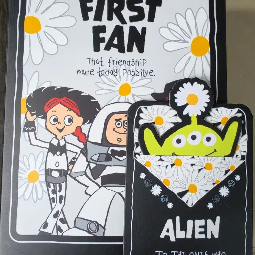 [BUNJANG] PEACEMINUSONE x Toy Story The Firstpan Plush Keyring (Alien) / 피스마이너스원 x 토이 스토리 더 퍼스트팬 플러시 키링(알린) (1개입)