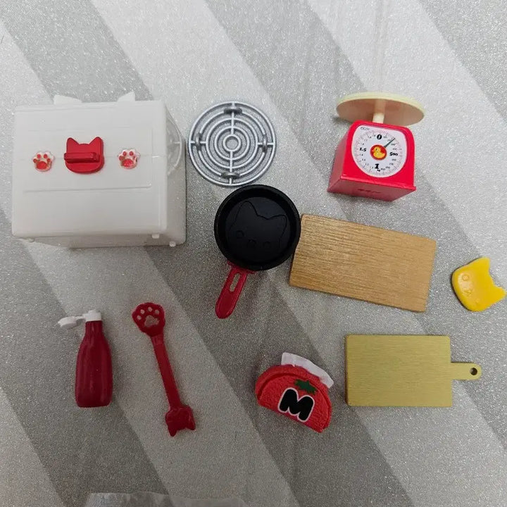 [BUNJANG] Kitchen Gacha Figure Set with Bonus Items / 주방 가챠 피규어 세트와 덤 모음