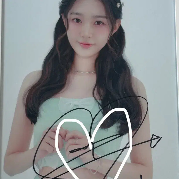 [BUNJANG] tripleS Soomin Signed Frame / 트리플에스 tripleS 수민 싸인 액자 판매 양도