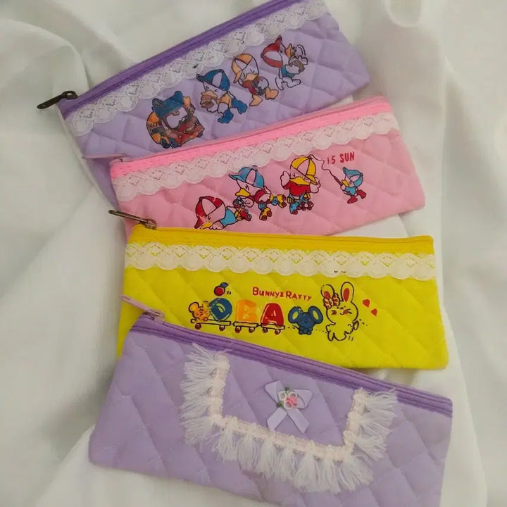 [BUNJANG] Retro Fabric Zipper Pencil Case / Vintage Interior Prop / 추억의 천 지퍼 필통 / 고전 문구 근현대사 원단 추억박물관 빈티지 인테리어 소품 80년대 천필통