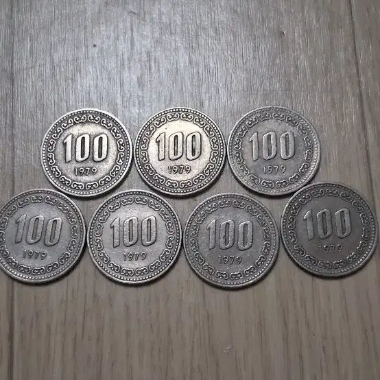 [BUNJANG] 1979 South Korean 100 Won Coins (7 Pieces) / 100원 동전 1979년 7개