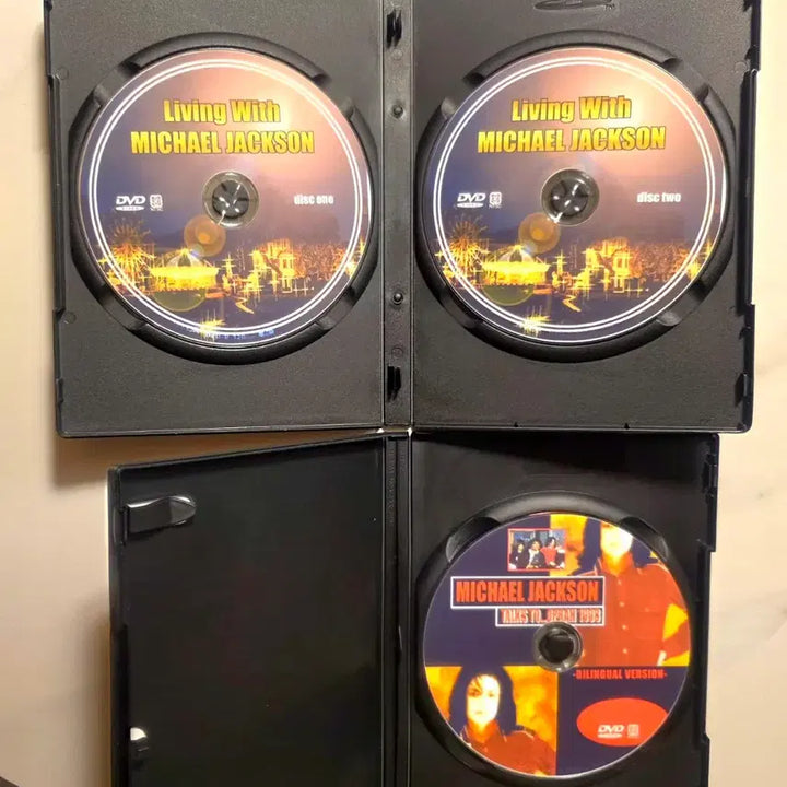 [BUNJANG] Michael Jackson Oprah Interview &amp; Living with Michael Jackson DVD Set / 마이클 잭슨 Michael Jackson DVD 오프라 인터뷰 / 리빙 위드 마이클잭슨