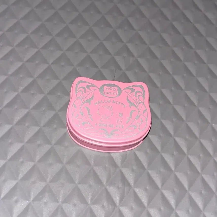 [BUNJANG] Hello Kitty Chocolate Cookie Tin Case Miniature / 키티 초콜릿 쿠키 틴케이스 식완 가챠