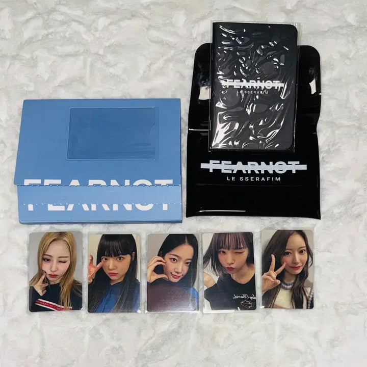 [BUNJANG] LE SSERAFIM FEARNOT Membership 1st Gen Welcome Kit Yunjin Chaewon Sakura Kazuha Eunchae Photocard / 르세라핌 피어나 키트 1기 웰컴 양도 개봉 판매 포카 멤버십 허윤진 윤진 은채 카즈하 채원 사쿠라