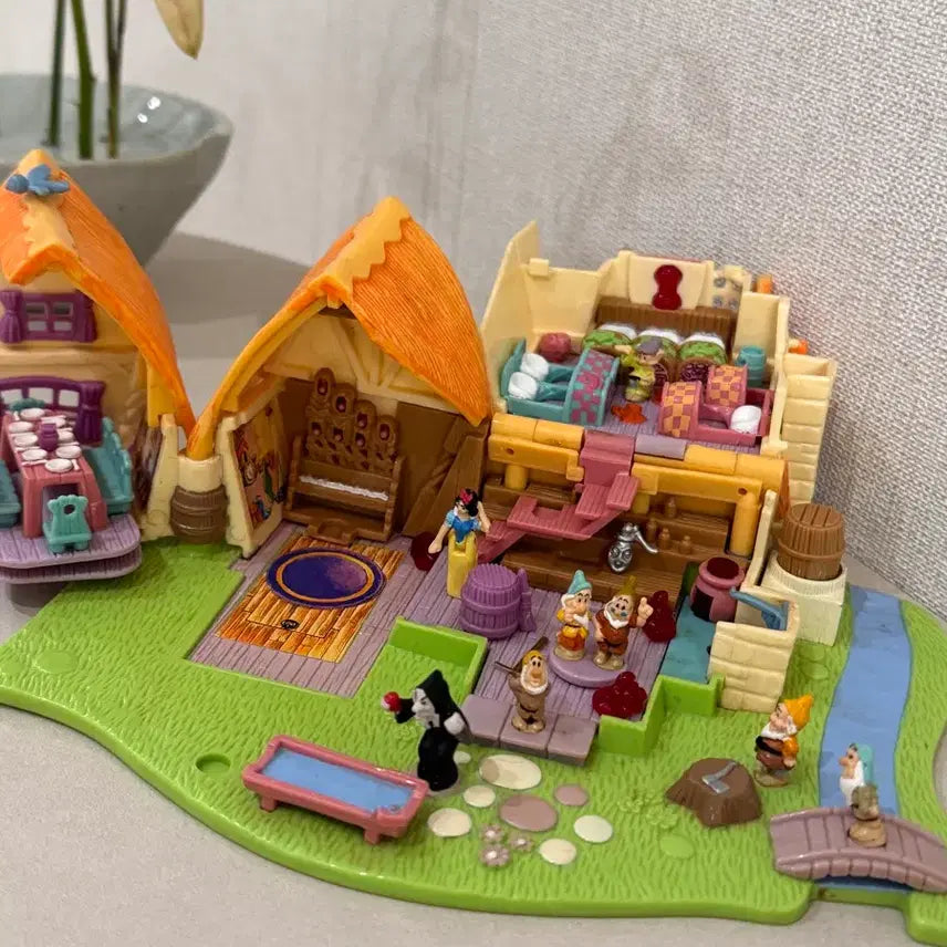 [BUNJANG] Vintage Polly Pocket Snow White Playset / 고전 폴리포켓 백설공주