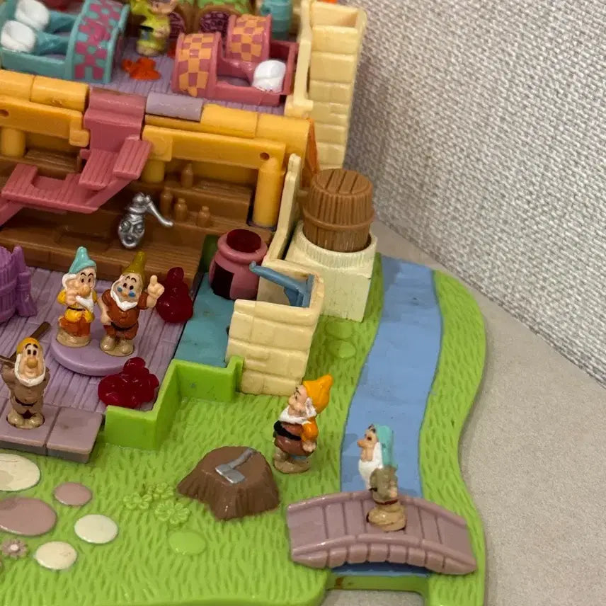 [BUNJANG] Vintage Polly Pocket Snow White Playset / 고전 폴리포켓 백설공주