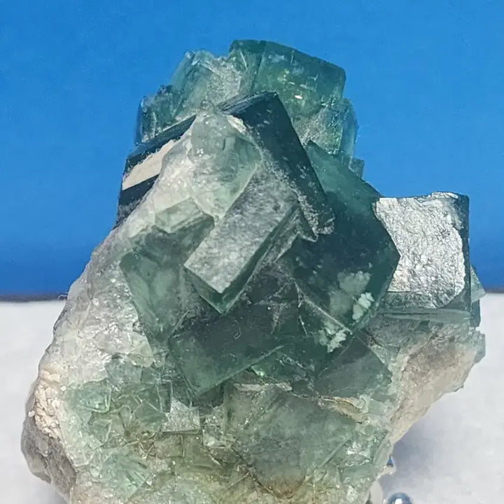 [BUNJANG] Natural Fluorite Cluster Raw Ore with Stand / 천연 녹색형석 클러스터 원시원석+받침대