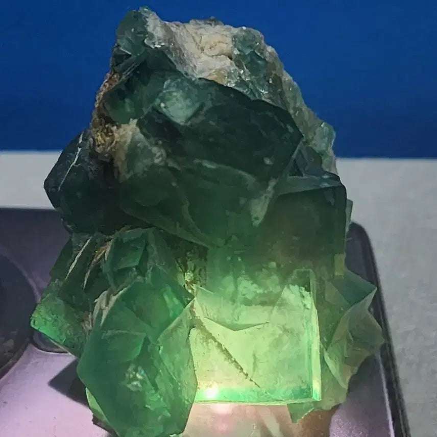 [BUNJANG] Natural Fluorite Cluster Raw Ore with Stand / 천연 녹색형석 클러스터 원시원석+받침대