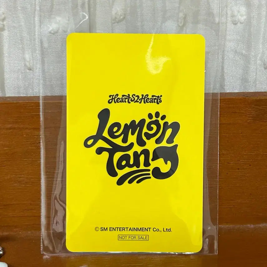 [BUNJANG] Fromis_9 Saerom Lemon Tang Universal Weverse Japan POB Photocard / 하츠투하츠 레몬탱 예온 유니버셜 위버스재팬 특전 포카 미공포 양도