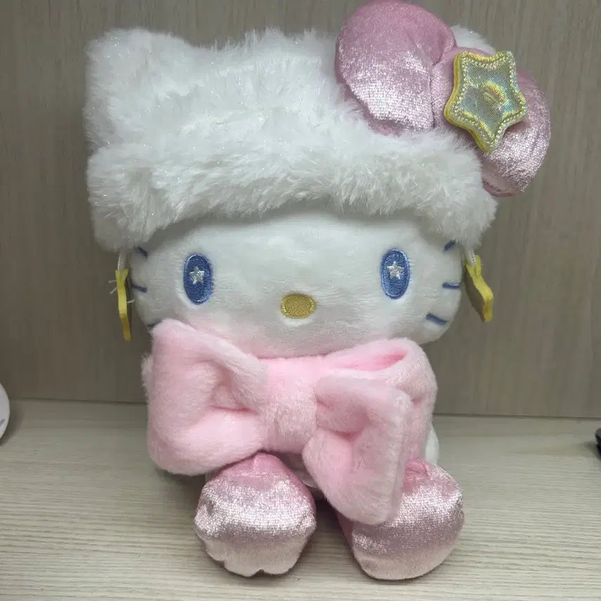 [BUNJANG] Sanrio Kirakira Winter Hello Kitty Plush Doll / 산리오 마스코트 키라키라 윈터 헬로 키티 인형 누이구루미