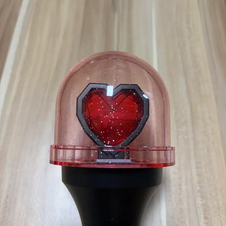 [BUNJANG] KISS OF LIFE Official Light Stick (Bbyongbong) / 키스오브라이프 응원봉 판매