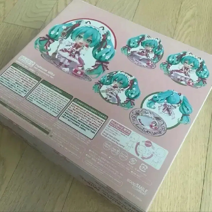 [BUNJANG] Good Smile Company Nendoroid Hatsune Miku 15th Anniversary / 넨도로이드 1939 하츠네미쿠15th Anniversa