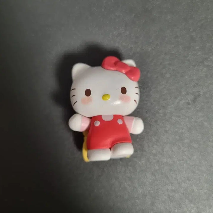 [BUNJANG] Sanrio Ribbon Kitty Figure / 산리오 리본 키티 피규어