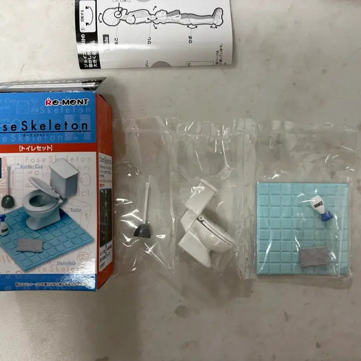 [BUNJANG] Re-Ment Diorama Toilet Room &amp; Door Set / 화장실 디오라마 문 디오라마 리멘트 2종 일괄 판매