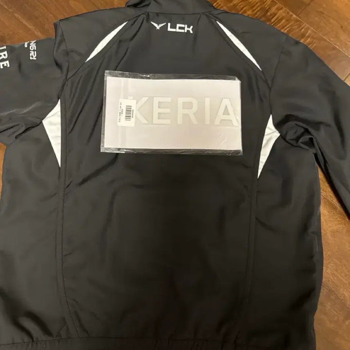 [BUNJANG] T1 x Keria Jacket (Size S) / 26 t1 자켓 s 노마킹 + 케리아 마킹지