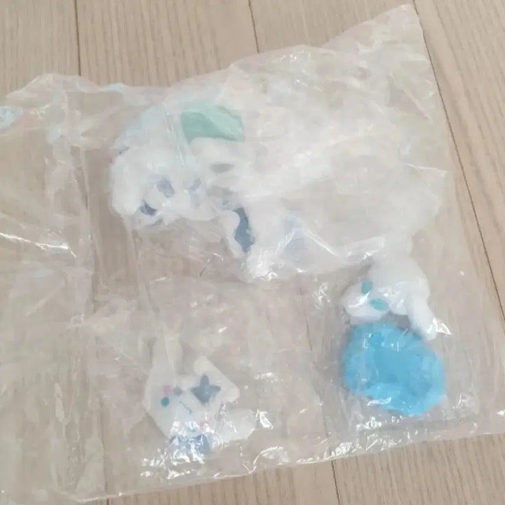 [BUNJANG] Sanrio Cinnamoroll 5-Piece Sealed Figure Set / 산리오 시나모롤 미개봉 피규어 5종 세트로 일괄 판매합니다.