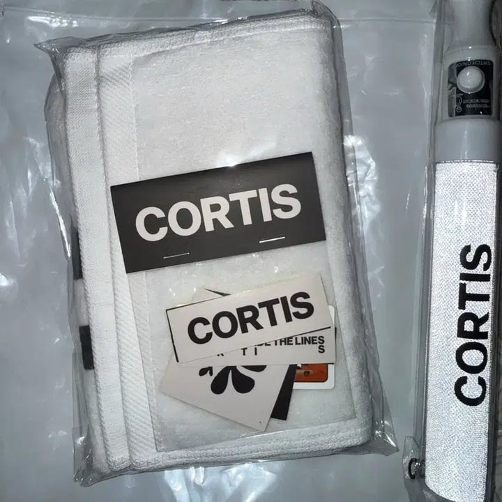 [BUNJANG] KORTIS Release Party Towel Slogan, Support Stick, Sticker / 코르티스 릴리즈파티 타올슬로건 응원봉 스티커 양도