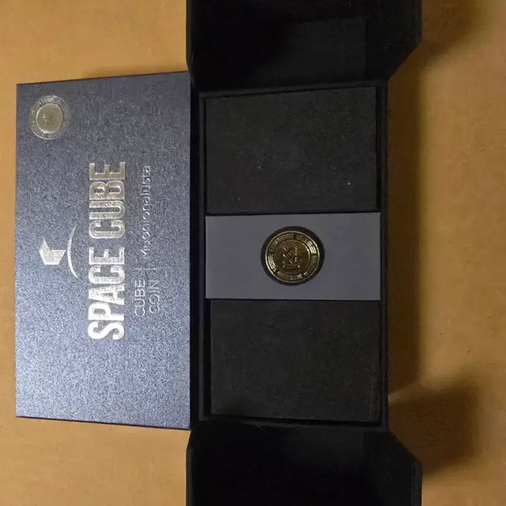 [BUNJANG] 2025 Ghana Space Cube Muonionalusta Meteorite Coin Set (2oz Total) / 2025 가나 space cube Muonionalusta 코인 운석큐브세트 2온스(1온스씩)