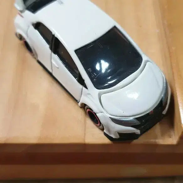 [BUNJANG] Tomica Premium No. 44 Honda Civic Type R (FK2) / 토미카 프리미엄 No.44 혼다 시빅 TYPE R (FK2)