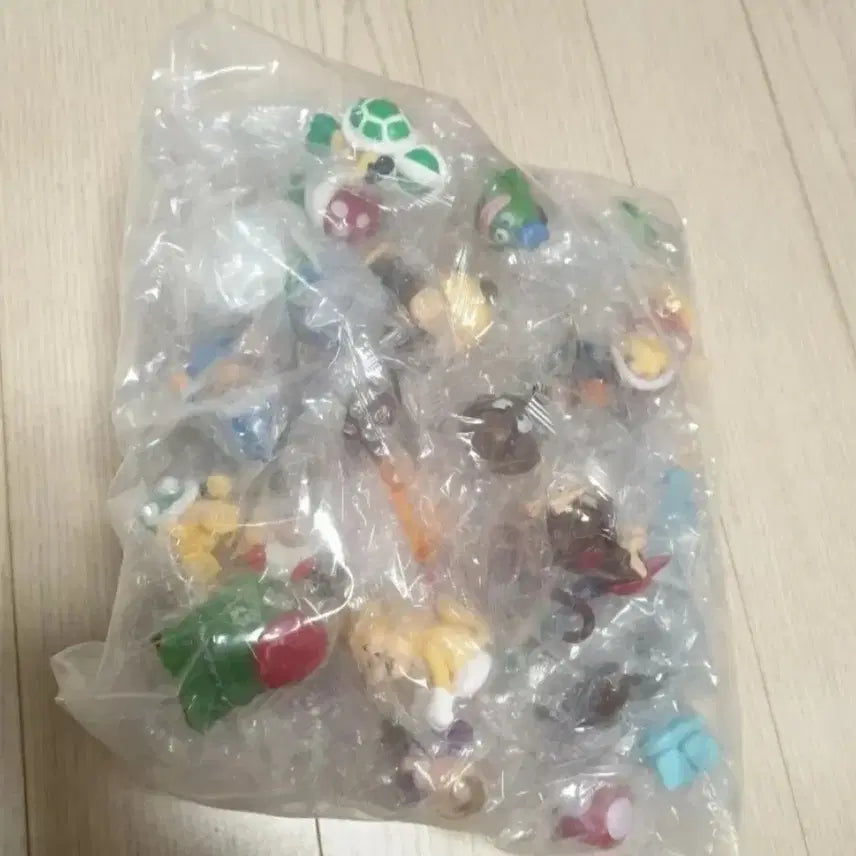 [BUNJANG] Super Mario 48-Piece Sealed Figure Bundle Set / 슈퍼마리오 피규어 미개봉 48종 일괄 세트로 판매합니다.