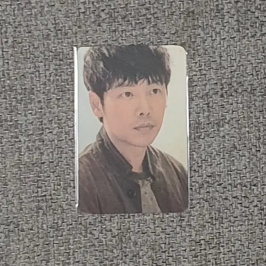 [BUNJANG] The Guest Yoon Hwa-pyeong (Kim Dong-wook) Lenticular Photocard / 손더게스트 윤화평(김동욱) 렌티큘러 포카