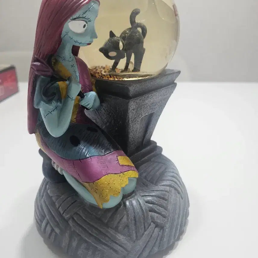 [BUNJANG] The Nightmare Before Christmas Snow Globe Music Box / 크리스마스의 악몽 스노우볼 오르골