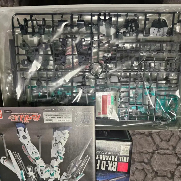 [BUNJANG] HG Full Armor Unicorn Gundam Destroy Mode 1/144 Scale Model Kit / HG 풀아머 유니콘 건담 디스트로이 모드