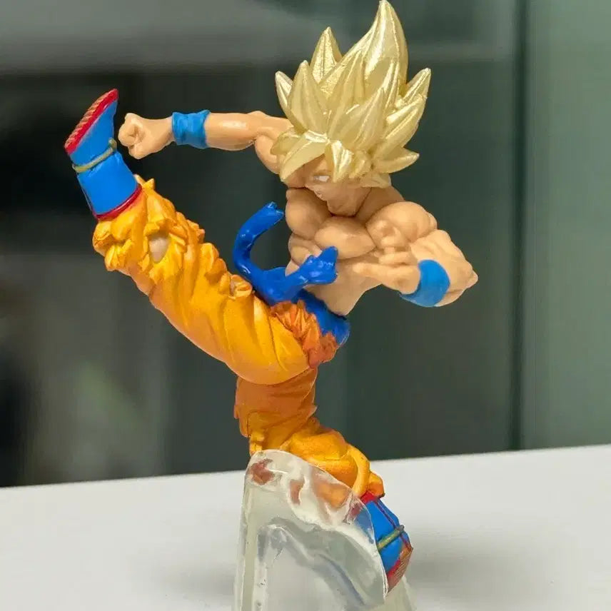 [BUNJANG] Dragon Ball Super Super Saiyan Son Goku HG VS Battle Figure Series / 드래곤볼 슈퍼 초사이어인 손오공 HG VS 배틀 피규어 시리즈