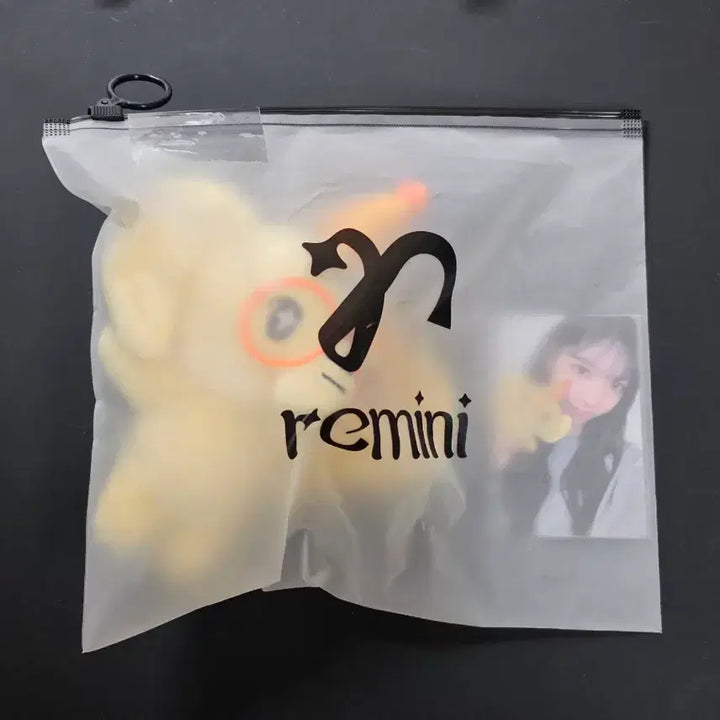 [BUNJANG] RESCENE Official Plush Keyring May Yam / 미개봉)리센느 공식 인형 키링 레미니 메이 얌 yam