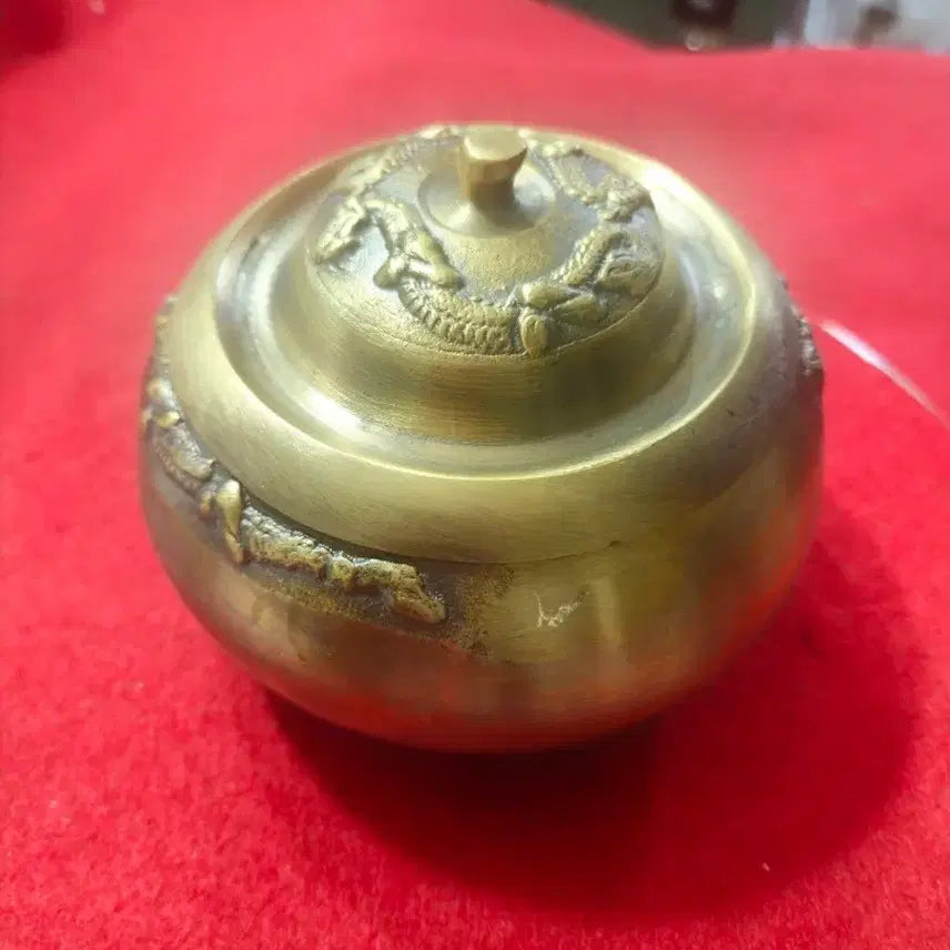 [BUNJANG] Brass Chamber Pot with Dragon Engraving and &