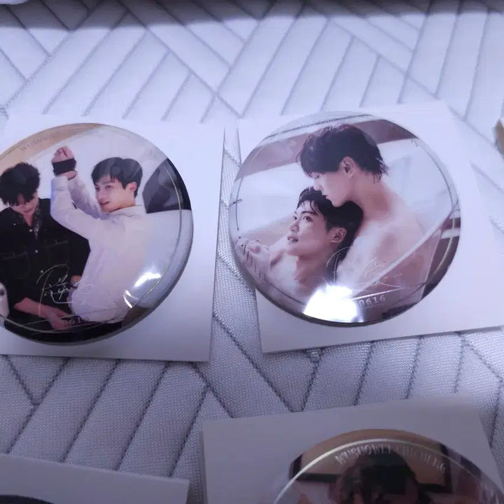 [BUNJANG] Revenged Love Overseas Limited Prototype Badge / 역애 revenged love 해외 한정 원형 뱃지 원가 양도