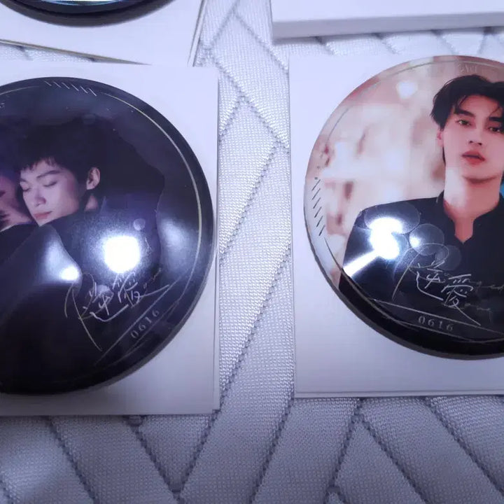 [BUNJANG] Revenged Love Overseas Limited Prototype Badge / 역애 revenged love 해외 한정 원형 뱃지 원가 양도