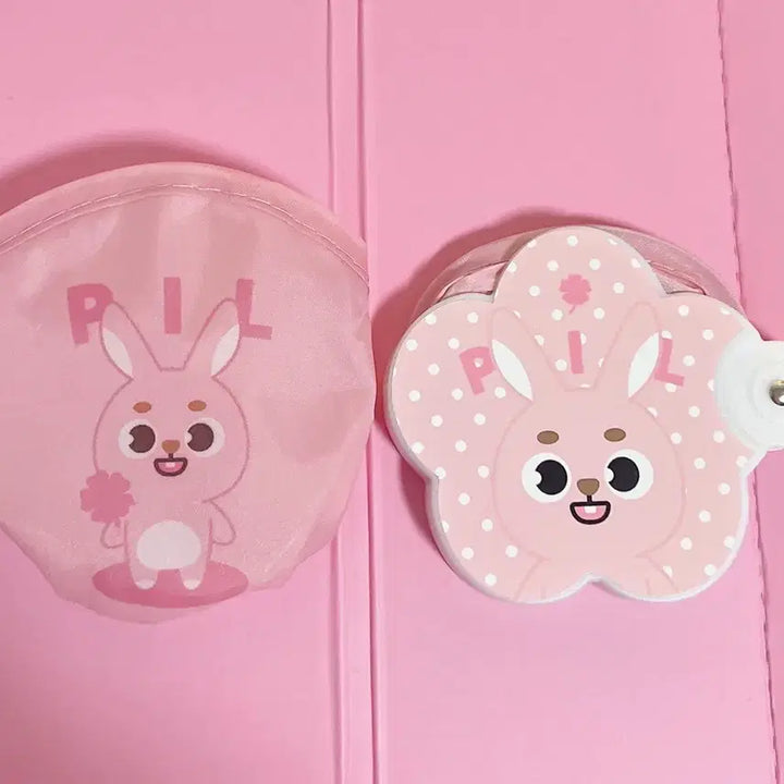 [BUNJANG] Day6 Festival Folding Fan Denimalz Phil Photocard Holder / 데이식스 페스티벌 폴딩 팬 데니멀즈 필 부채 판매