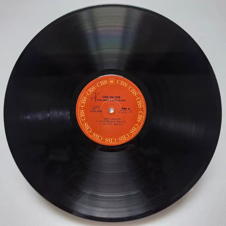 [BUNJANG] Bob James &amp; Earl Klugh - One on One LP / (재즈/LP) 밥 제임스 &amp; 얼 클루 Bob James &amp; Earl Klugh - One on One